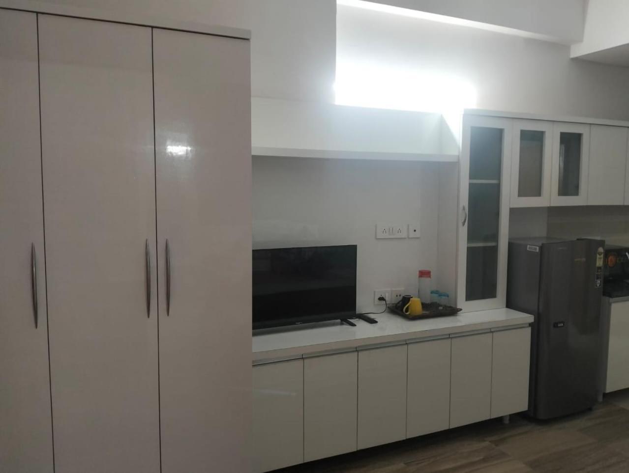 Room Woom Greater Noida Exterior photo